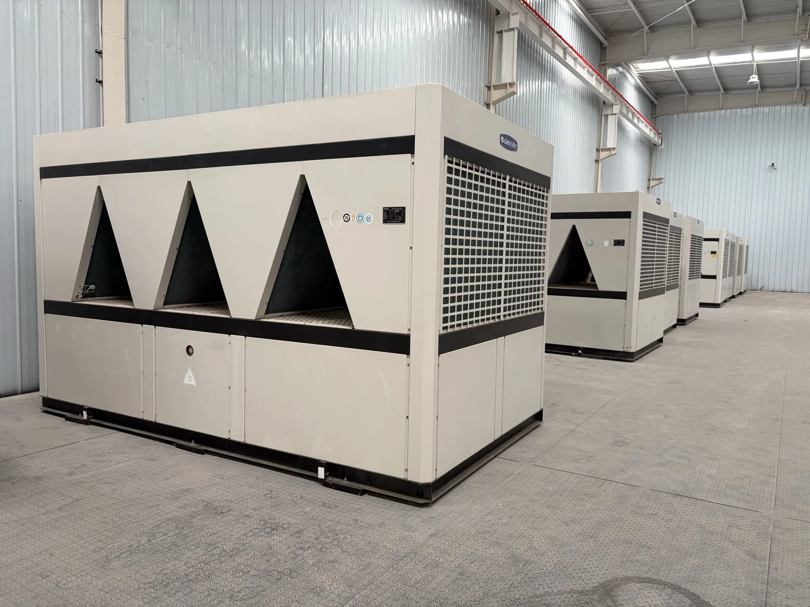 Gree LSQWRF270M/NaD modular air-cooled heat pump chiller, Unit 0613222000129