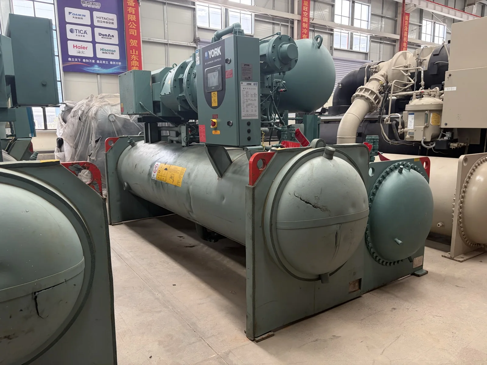 YORK YSRZFZS55CNE/22 Water-Cooled Screw Chiller, Unit 50611L76916142