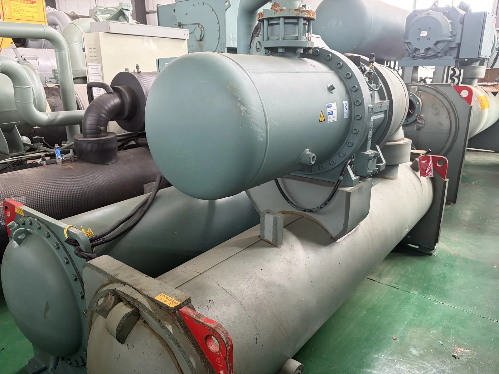 Used YORK YEWS170HA50E Water-Cooled Screw Chiller – 582.6 kW - Image 2