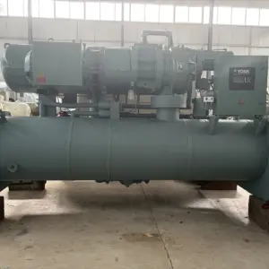 Used YORK YSQXEXS45CJE/22 680 kW low-temperature brine screw chiller serial 50611H60373001